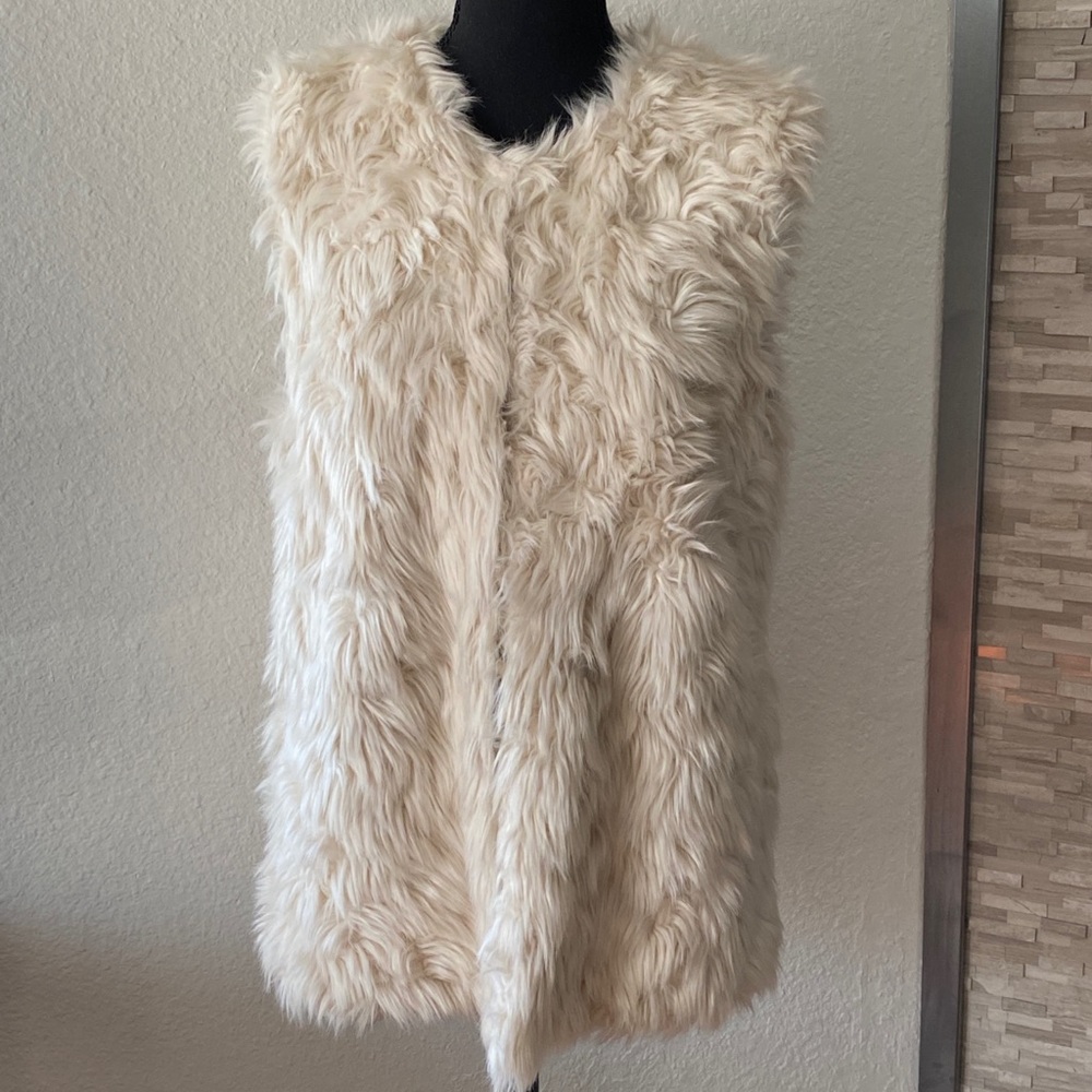 TOPSHOP FAUX FUR VEST JACKET HOOK AND EYE FRONT CLOSURE SIZE 6